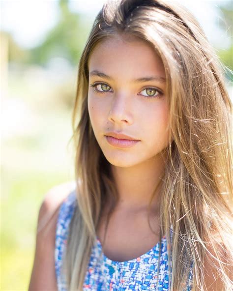 Instagram Beauty Girl Laneya Grace Beautiful Eyes