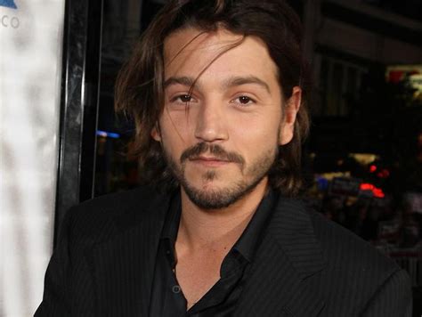 You Can Hang Out With Diego Luna At Ambulante California