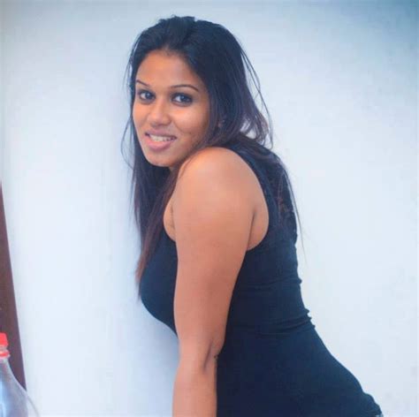 Wal Kello Sri Lankan Actress And Models Wal Kello