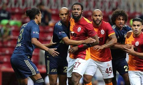 Fenerbahçe'nin resmi giyim markası fenerium da tarihi skor ile ilgili göndermeli bir paylaşım yaptı. Mesut Özil Fener'de...