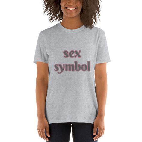 Sex Symbol T Shirt Unisexe à Manches Courtes Etsy