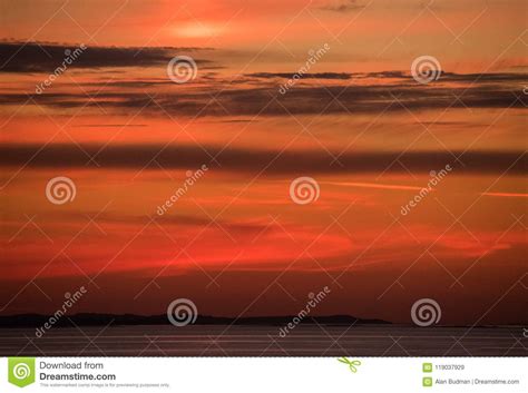 Beautiful Red Sky At Sunset Over Ocean Stock Image Image Of Sunlight