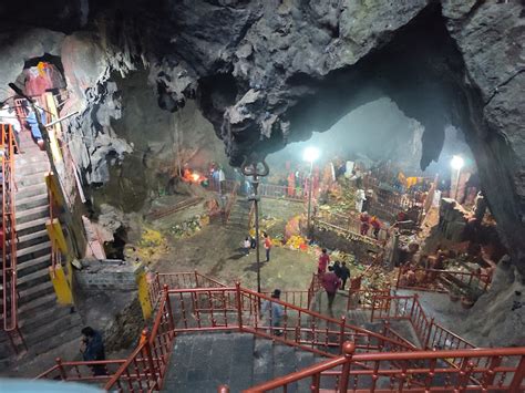 Halesi Mahadev Maratika Cave Lekbesi