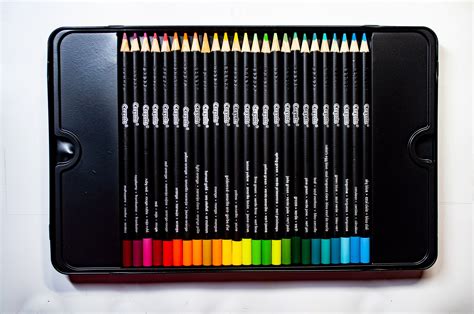 Crayola Signature Blend And Shade Colored Pencils — The Art Gear Guide