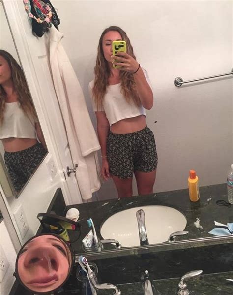 These Selfies Are So Very Wrong 19 Pics Izismile Com