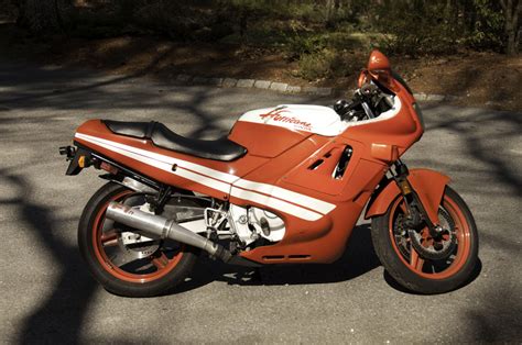 Need on the 1990 honda cbr1000f hurricane 1000 before. 1989 Honda Hurricane 600 (F1)