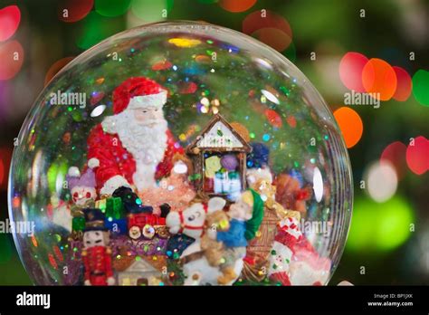Snow Globe Nobody Hi Res Stock Photography And Images Alamy
