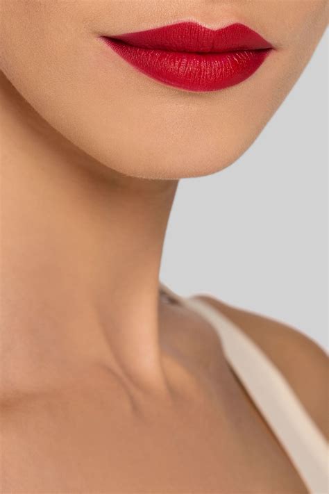 Red Lipstick Cashmere Entrapment 108 Clé De Peau Beauté Net A Porter