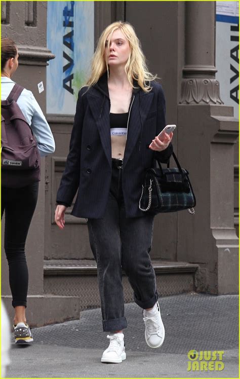 Elle Fanning Shows Off Her Midriff While Strolling Around Nyc Photo