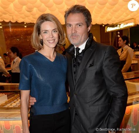 Französische fernsehmoderatorin und gastronomiekritikerin (de); Julie Andrieu et Stéphane Delajoux, gourmands complices ...