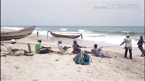 LOCAL FISHING TECHNIQUE IN ACCRA GHANA - YouTube