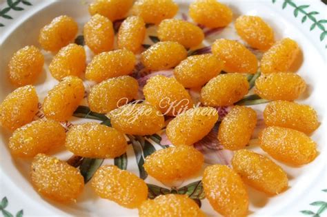 Tart nenas gulung sukatan cawan yang gebus dan melting resepi azlina cikmatahariku.blogspot.com. Resepi Tart Mawar Gebu Dan Sedap Sukatan Cawan - Blog Cik ...