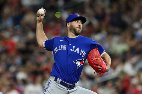 Toronto Blue Jays Pitcher Claims Flight Attendant Made His Pregnant Wife Clean Up After Their