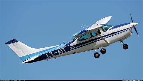 Cessna Tr182 Turbo Skylane Rg Ii Untitled Aviation Photo 3910449