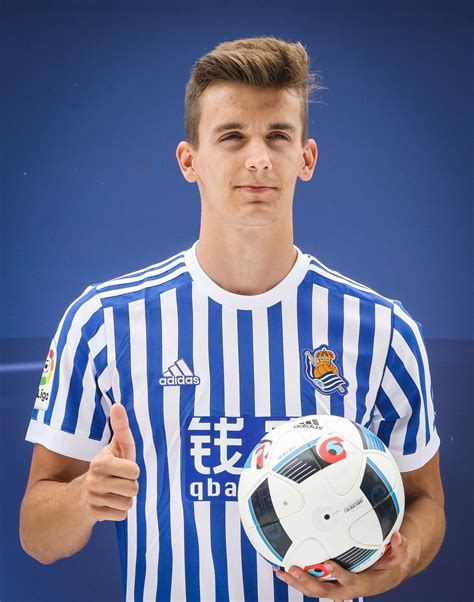 Are Diego Llorente and Marcos Llorente brothers? - ABTC