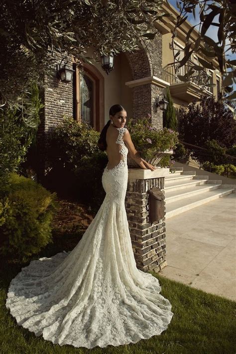 Lace low back wedding dress: 60 Perfect Low Back Wedding Dresses | Deer Pearl Flowers