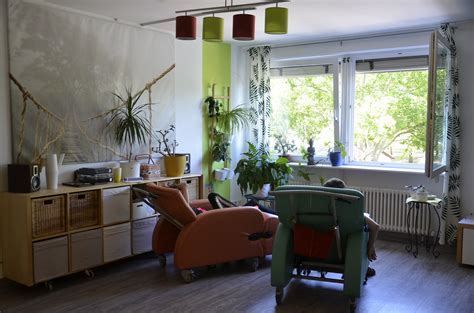 In december 2013 the cinema haus zoar was opened. Haus ZOAR - Leben in den Wohn-Gruppen