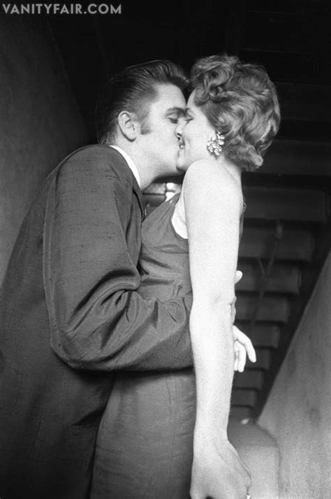 Photos Elvis Presley The Story Behind His Iconic ‘kiss Photograph