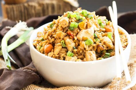 You can even use leftover meat and vegetables for a delicious meal. Gluten-Free Chicken Fried Rice | Recipe | Easy rice ...