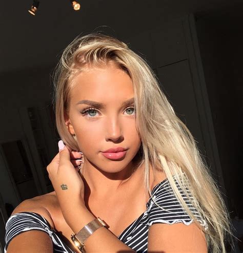 Pin By Cute Babx On Instagramphotos In 2019 Pretty Blonde Girls