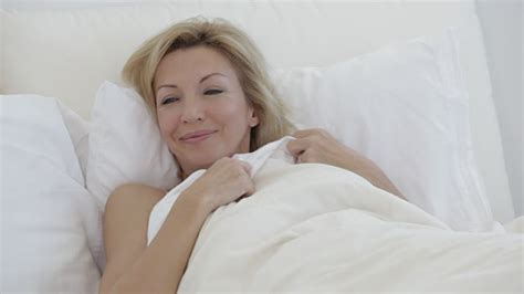 The Alarm Clock That Wakes You Up With An Orgasm Mums