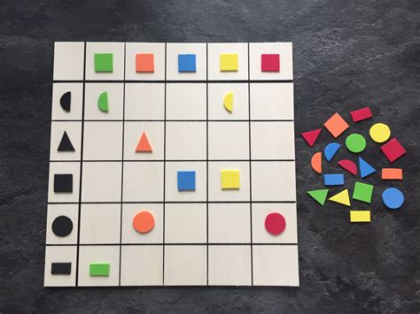 Farben Und Formen Zuordnen Material Holzplatte Moosgumm Montessori