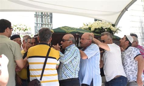 Usta oyuncu haktan pak ölüm haberi son dakika olarak duyuruldu. Oyuncu Haktan Pak son yolculuğuna uğurlandı - Magazin ...