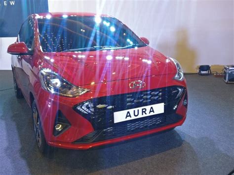 Hyundai Aura Sedan Revealed In India Know Specs Features Expected