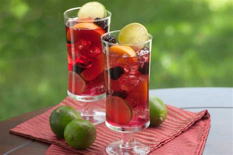 Fresh Berry Smash Cocktail Lovetoknow