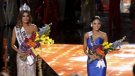 Steve Harvey Apologizes After Crowning Wrong Contestant In Miss Universe Pageant