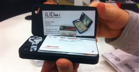 Ilid Iphone Case Doubles As A Wallet Keychain Cnet