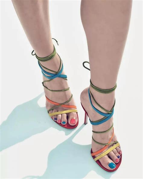 New Fashion Sexy Open Toe Woman Sandal Colorful String Lace Up Thin Heels Sandal Summer Cut Outs