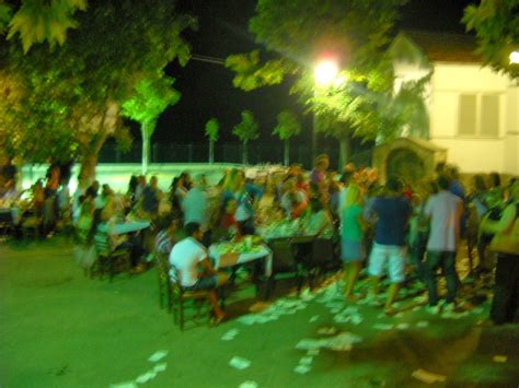 Διεξάχεται η μάχη του έντζκοτ μουρ ανάμεσα στον οίκο των λάνκαστερ και στον οίκο της. Τρίκωμο (Zάλοβο) Γρεβενών: Αυγούστου 2011