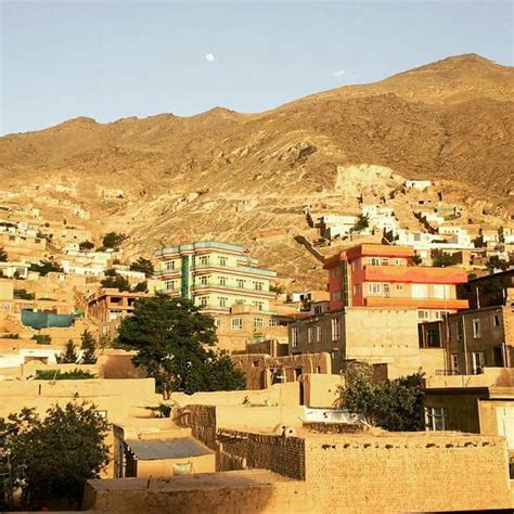 Es steht zu befürchten, dass das virus mit seinen varianten die menschen in der welt und in dänemark in atem halten wird. Pin von Esat auf kabul کابل