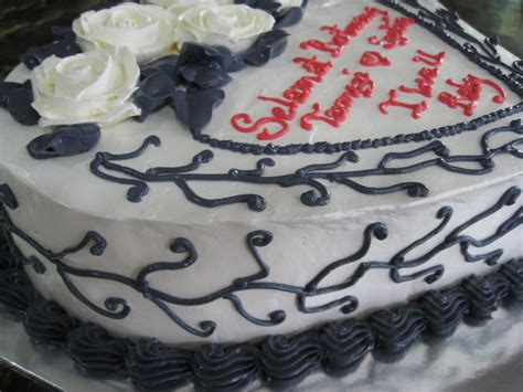 Sejarah hitam pelantikan mohan sebagai peguam negara mesti diputihkan. .: Kek Hantaran Tema Hitam Putih