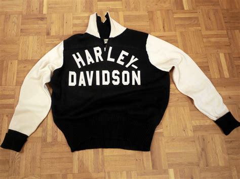 Check out our harley davidson sweatshirt vintage selection for the very best in unique or custom, handmade pieces from our clothing shops. vintage racing sweater | Barbier