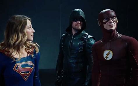 Arrow And Flash Induct Supergirl Into The Superhero Fight Club