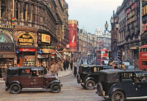 Dorothea lange's photo of the homeless florence thompson shows the effects of the great depression; Colourised picture of London from the 1930's : london