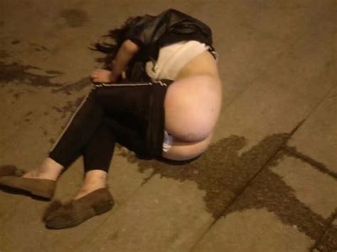 【ガチ動画】酔って街中で寝てた女がレ プ（生挿入）される瞬間、ヤバい ポッカキット