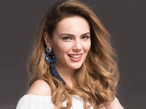 Dizi oyuncusu yağmur tanrısevsin hayatı. Mayıs Kraliçesi - Nehir Yıldırım / Ece Atakan - Yağmur ...