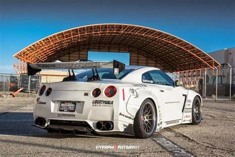 Liberty Walk Nissan R35 Gt R Nismo By Lb Performance Supercars Show