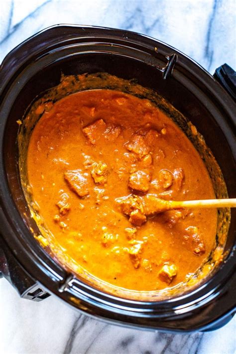 Vous pouvez faire ce plat avec des blancs de poulet ou des cuisses de poulet, il suffira de prolonger un peu la cuisson pour les cuisses afin qu'elles soient bien cuites et que la viande commence à se détacher. Slow Cooker Chicken Tikka Masala - The Girl on Bloor