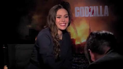 Elizabeth Olsen Godzilla Set