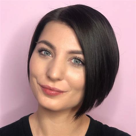 Best styling ideas for straight short hair. 30 Short Hairstyles for Round Faces to Create Wow Effect in 2020
