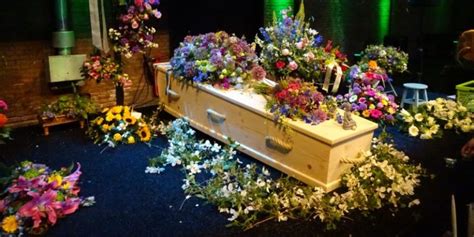 Begrafenis Of Crematie Soms Een Moeilijke Keuze Voor Nabestaanden
