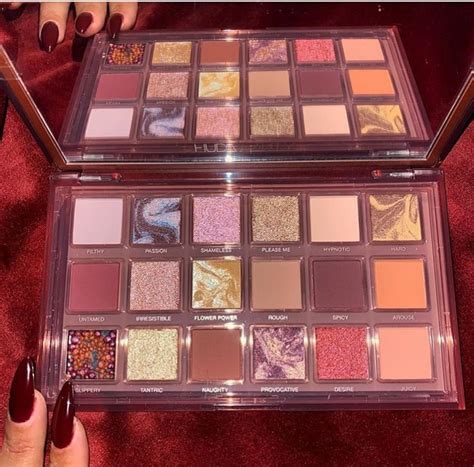 The Naughty Palette By Huda Beauty