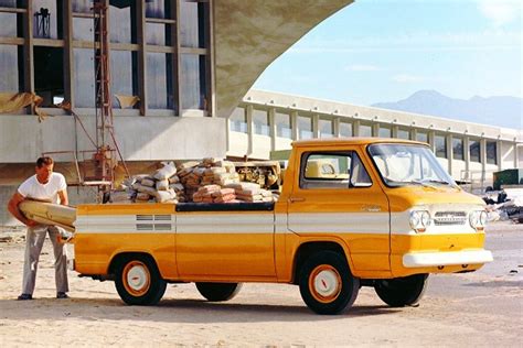 Thinking Outside The Pickup Box The 1961 64 Corvair Rampside Macs