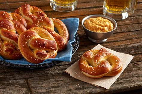 Bavarian Soft Pretzels Jus Rol