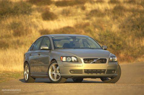 VOLVO S40 - 2004, 2005, 2006, 2007 - autoevolution