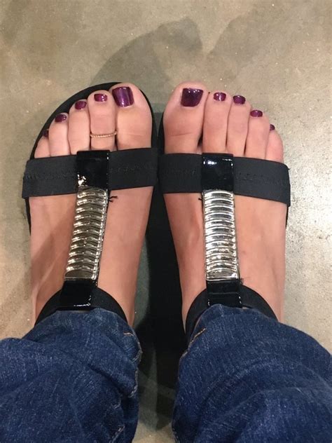 Holly Hendrixs Feet